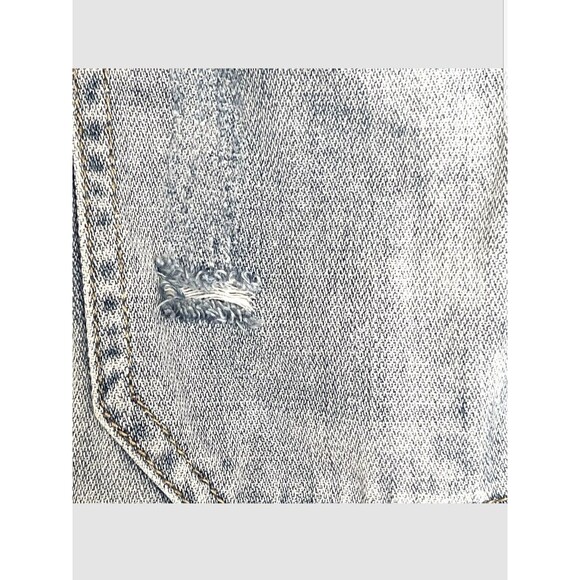 Forever 21 Womens Overall Shorts Size 29 Rolled Up Jean Light Wash Distressed - Picture 9 of 12